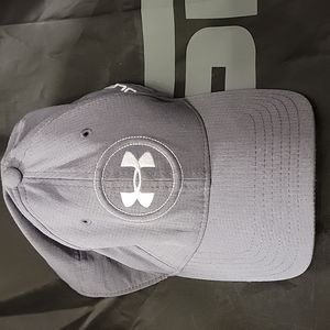 Mens Under Armour Golf hat M/L